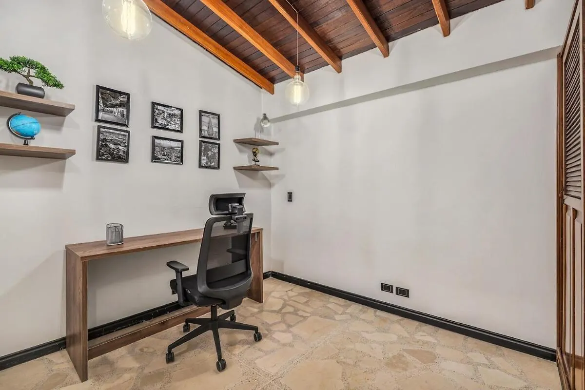 Urban Living Con Aire Acondicionado Apartment Envigado 0*,  Colombia